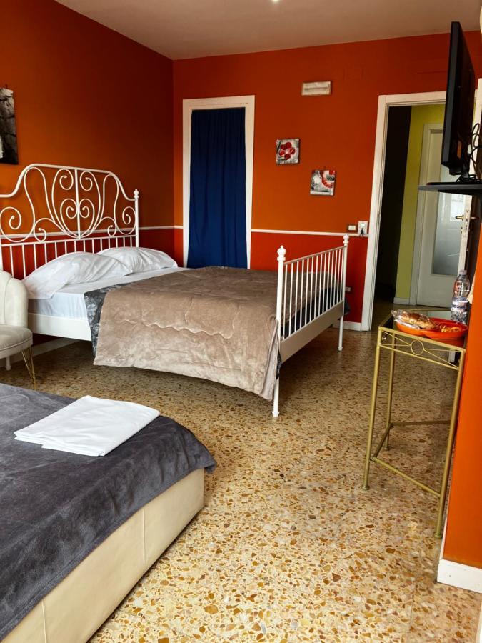 B&B Centralstationhouse Nápoly Kültér fotó